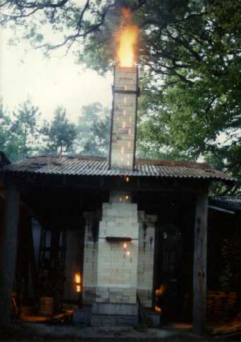 kiln1.jpg (19809 bytes)